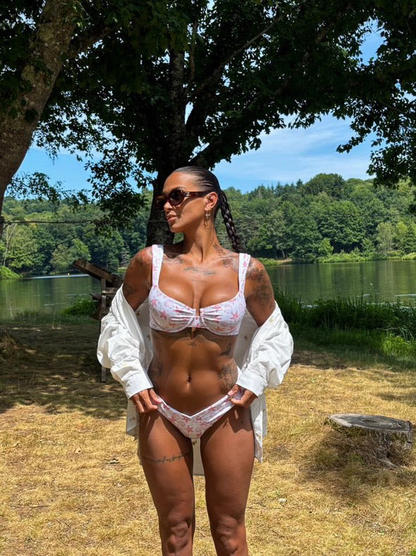 Bas Laura 🐚